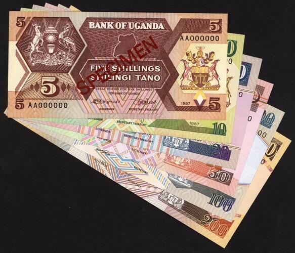 10  SHILLINGS  1987  Prefix AN   P 28  Uncirculated Banknotes UGANDA 