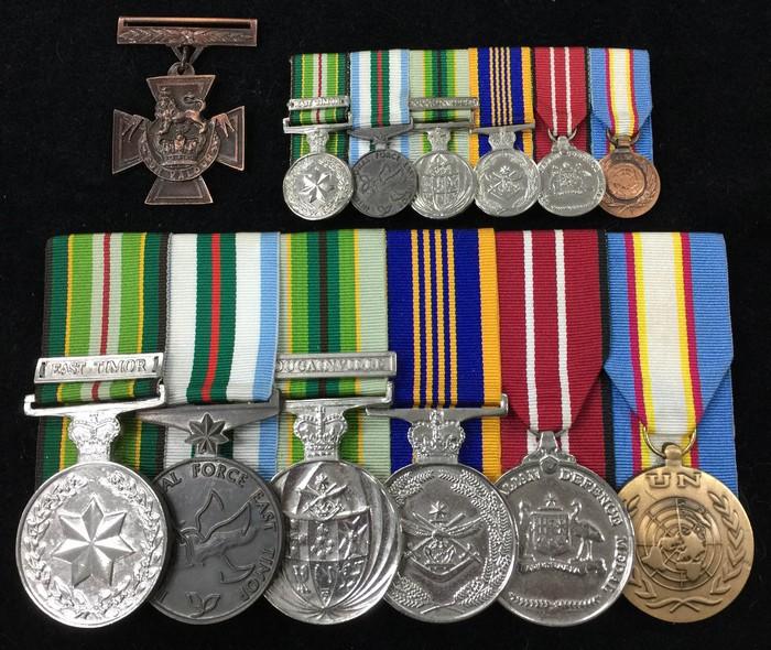Timor Oriental Australian AASM 1975+ medalla Calcomanía-orgullosamente servido150MM X 65MM