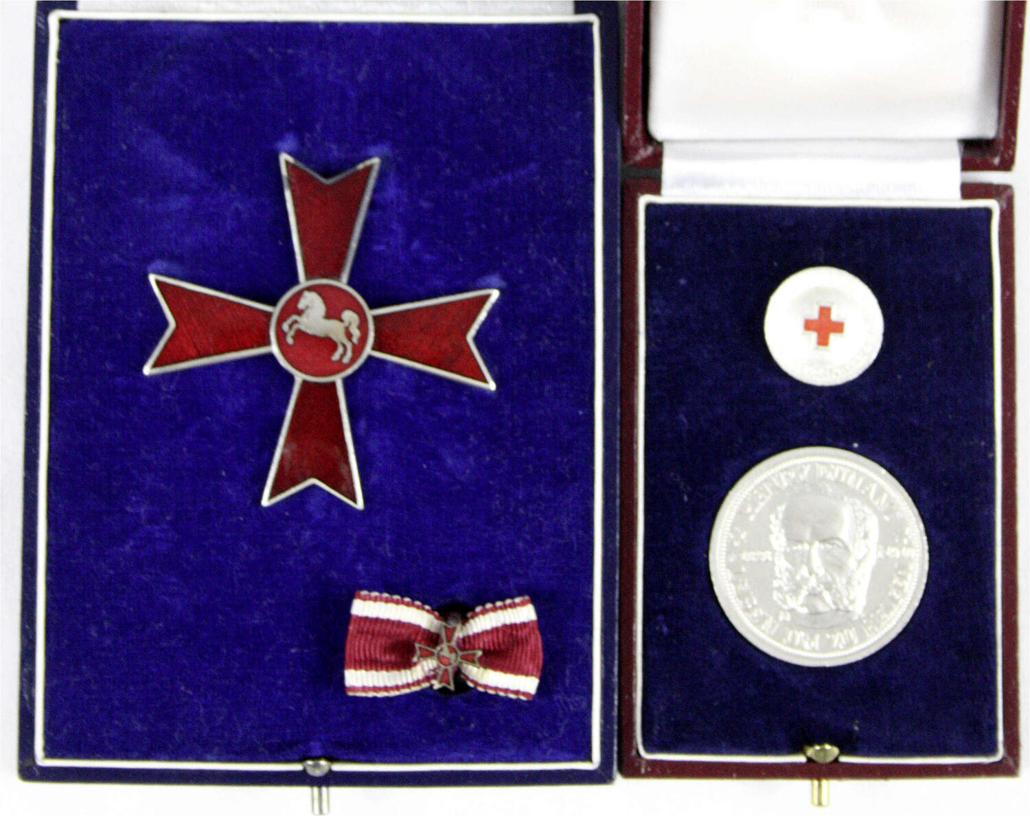 1 Stück BRD:Bundesverdienstkreuz,Miniatur.16 mm 